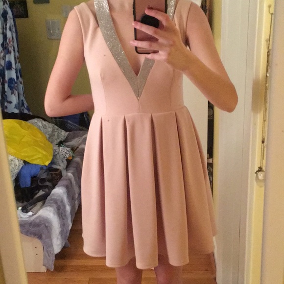 Dress - Picture 1 of 6